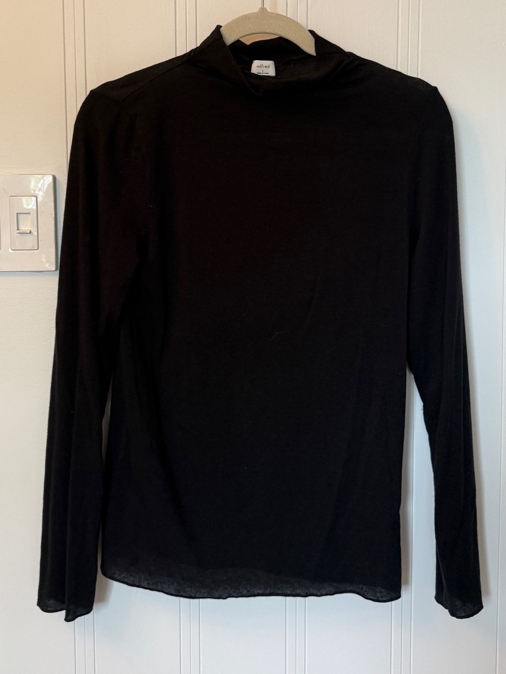 Aritzia Wilfred Free sheer turtleneck size large
